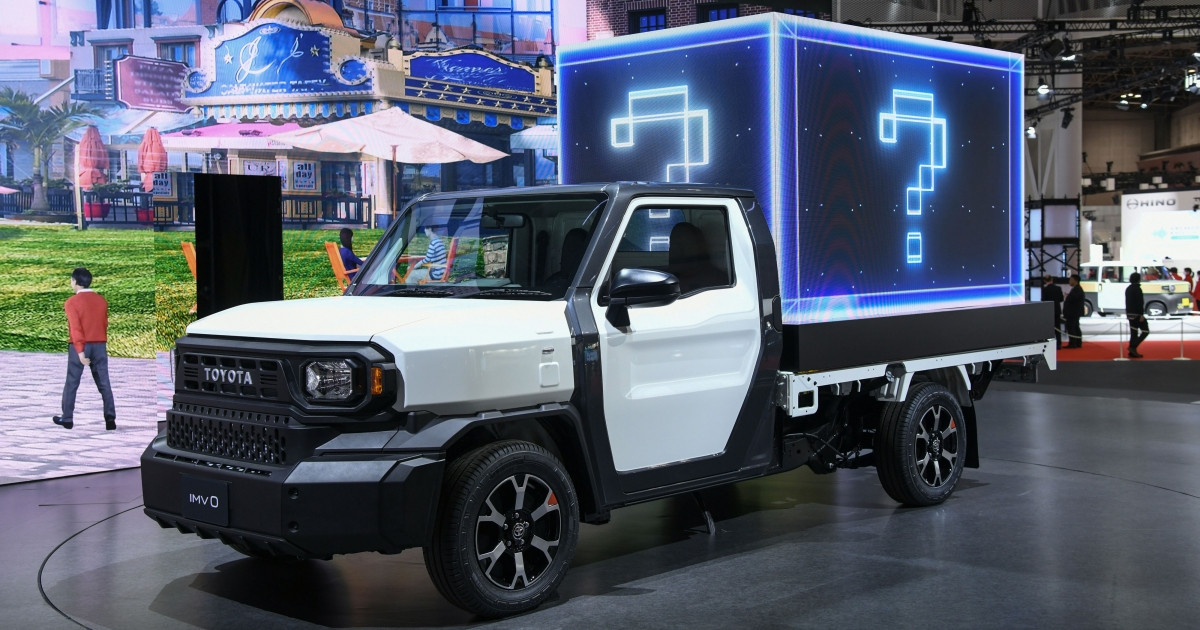 โฉมหน้าคันจริง Toyota IMV 0 รถกระบะขนาดเล็กจากงาน Japan Mobility Show ที่ออกแบบได้หลากหลาย พร้อมเปิดตัวในไทย 27 พฤศจิกายนนี้