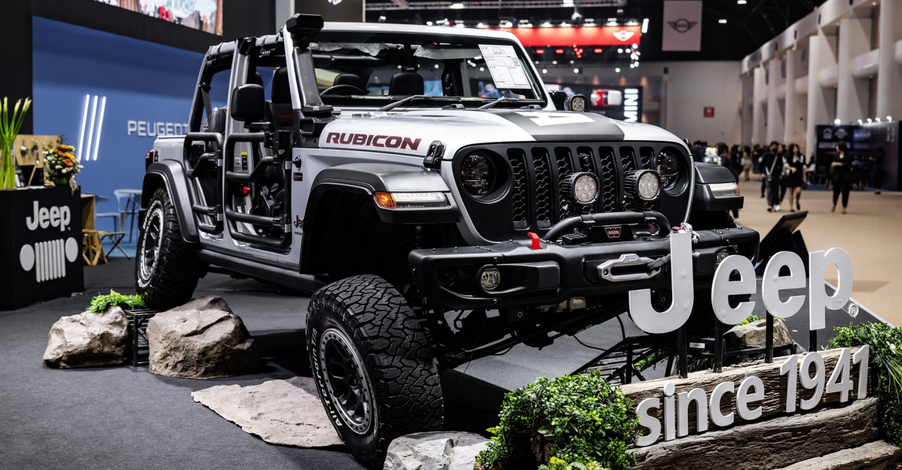 Jeep ประเทศไทย เขย่างานส่ง Jeep Wrangler Rubicon Four Door Monster DNA Edition จัดเต็มชุดแต่งมูลค่ากว่า 2 ล้านบาท พร้อม Jeep Wrangler Rubicon ที่งาน M