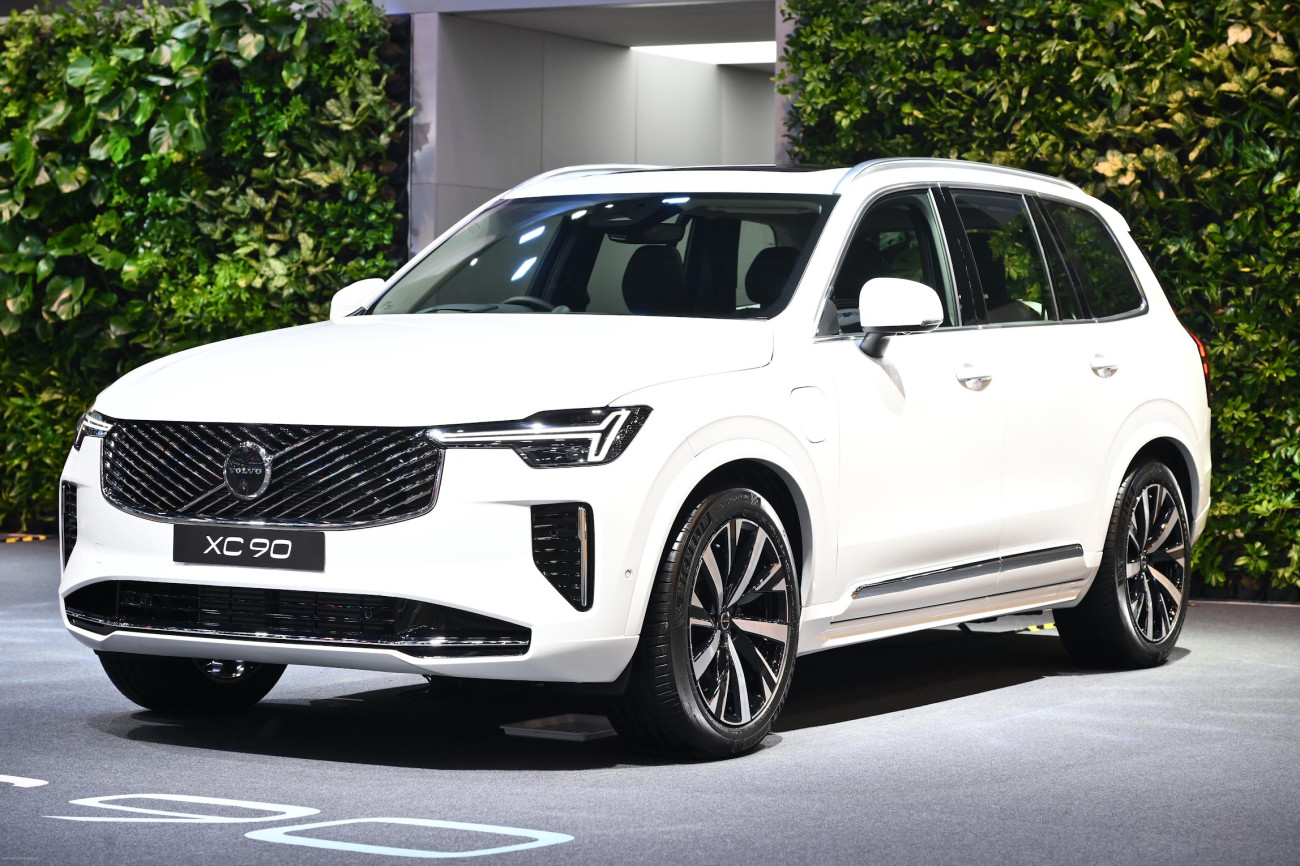 วอลโว่ คาร์ ประเทศไทย เปิดตัว วอลโว่ XC90 ปลั๊กอินไฮบริด โฉมใหม่ พร้อมจัดแสดงรถไฟฟ้า 100% รุ่นล่าสุด วอลโว่ EX90 ขนาด 6 ที่นั่ง ที่งาน Motor Show