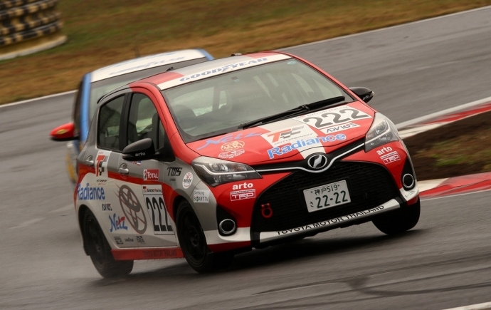 Toyota ส่ง 2 นักแข่งตัวแทนไทย สู้ศึกแข่งรถสนามใหญ่ รายการ Netz Cup Vitz Race ณ ประเทศญี่ปุ่น