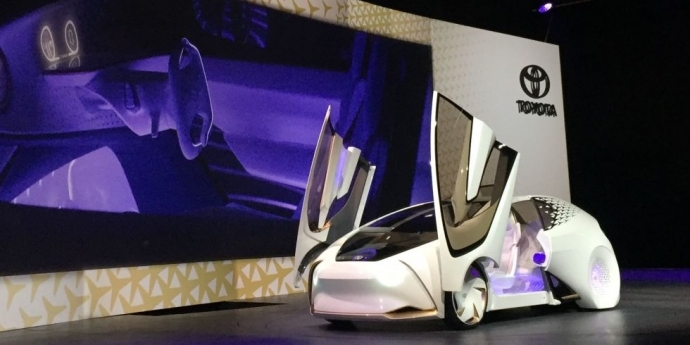 Toyota เปิดตัวรถยนต์ต้นแบบรุ่นล่าสุด Concept-i ที่งาน CES 2017