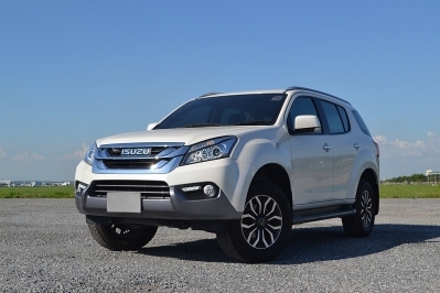 Full Drive : ISUZU MU-X 1.9 Ddi Blue Power อเนกประสงค์เครื่องเล็ก หรู……ประหยัดแบบฉบับผู้นำ