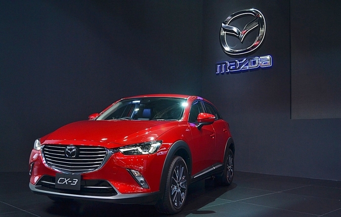 Mazda เผยโฉมรถสปอร์ต MX-5 RF ผนึก CX-3 รุ่นปรับโฉมใหม่ เสริมทัพคับคั่งในงาน Motor Show 2017