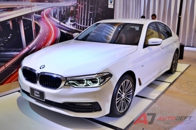 New BMW 520d Sport ที่สุดซีดานพรีเมี่ยมหรูประกอบไทยเพียง 3.399 ล้านบาท