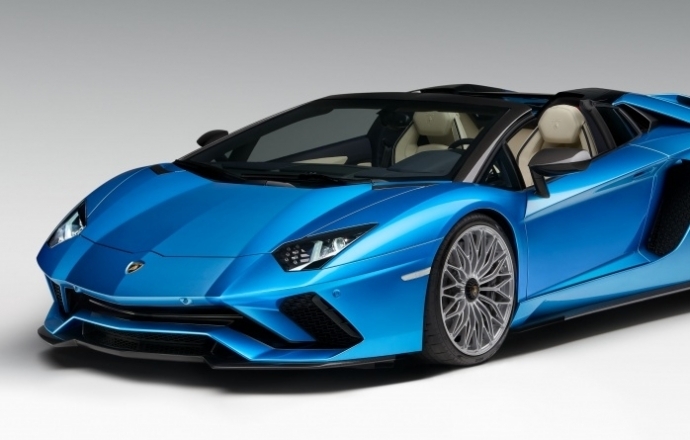Lamborghini Aventador S Roadster ใหม่ล่าสุด พร้อมสไตล์ที่ยิ่งกว่า