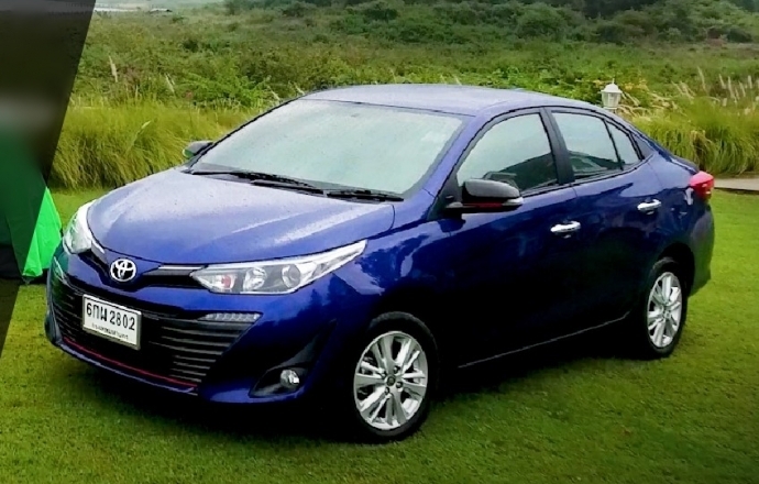 Deft Drive: พารีวิว Toyota Yaris ATIV ใหม่