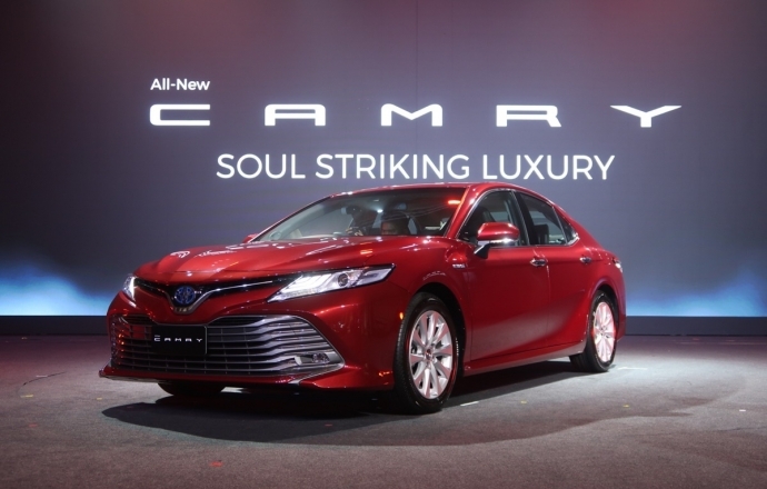 All New Toyota Camry ยกระดับซาลูน…..พร้อมสรรพความหรูเต็มขั้นเริ่ม 1.445 ล้านบาท