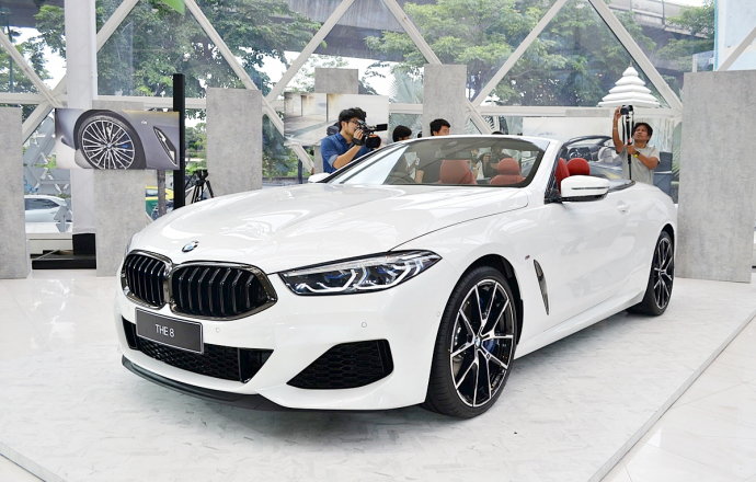 BMW M850i xDrive Convertible สปอร์ตโฉบเฉี่ยวขั้นสุดในแบบเปิดประทุน เริ่ม 13.499 ล้านบาท