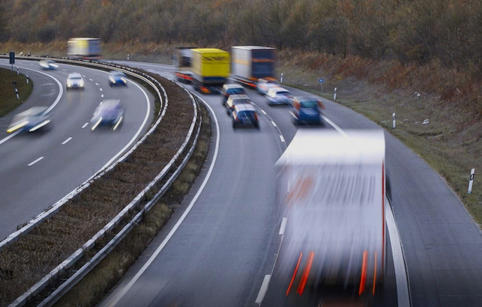 ขาซิ่งเฮ...กฎหมายจำกัดความเร็วในถนน Autobahn ไม่ผ่านความเห็นชอบจากสภาเยอรมนี