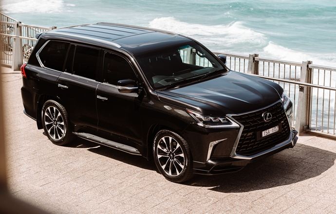 สวยแต่ไม่เข้าไทย!! 2021 Lexus LX 570 S เอสยูวีหรูตัวท็อป..เผยตัวจริงที่แดนจิงโจ้ เริ่ม 3.989 ล้านบาท