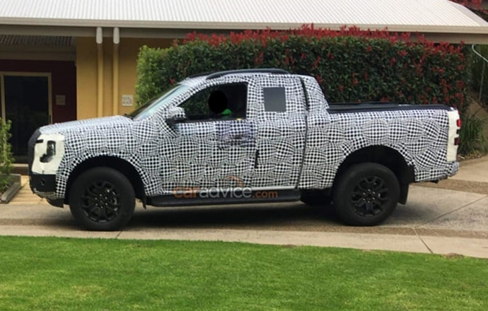 จับได้คาตา!! 2022 All New Ford Ranger Open Cab เผยครั้งแรก….กระบะตอนครึ่งในร่างพรางตัวที่ออสเตรเลีย