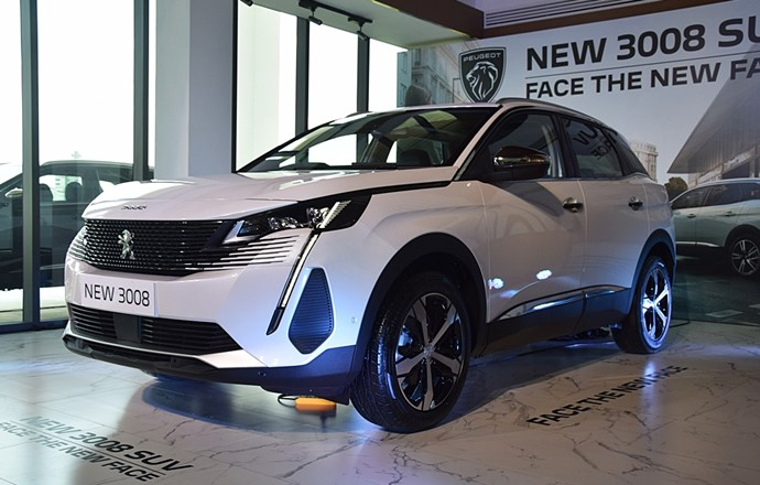 2022 Peugeot 3008 Facelift เอสยูวีหล่อใหม่ ดุ เท่ มีเสน่ห์กว่าเดิมในราคา 1.689 ล้านบาท