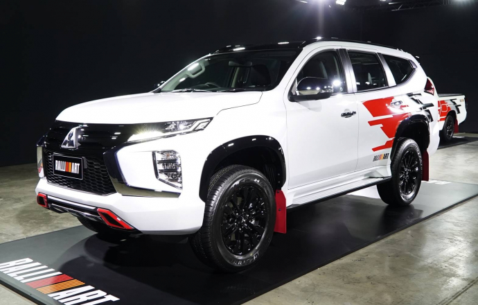 Mitsubishi เผยโฉมรถใหม่รุ่นพิเศษ Ralliart Edition ให้กับ Pajero Sport และ Triton