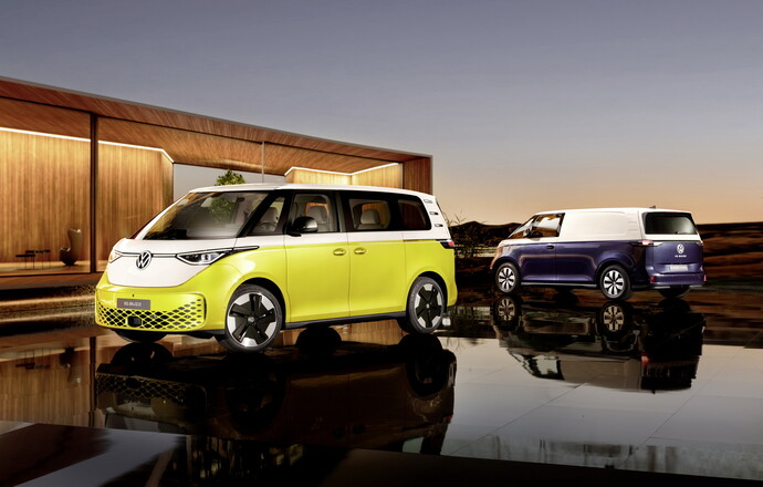 รถ Volkswagen ID. Buzz รุ่นใหม่ ถูกเผยโฉมออกมาให้เป็นรถ Microbus ไฟฟ้า ที่เป็นทีเด็ดทั้งเรื่องการขนส่งผู้โดยสารและสินค้า