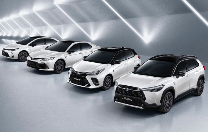 โตโยต้าเปิดตัวรุ่นฉลองครบรอบ 60 ปีรวดเดียว 4 รุ่น ทั้ง Toyota Yaris, Corolla Altis, Corolla Cross และ Camry จำกัดเพียง 6,000 คันเท่านั้น