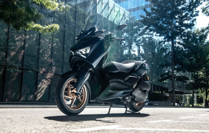 ยามาฮ่าส่งสกู๊ตเตอร์ตัวใหม่ YAMAHA XMAX CONNECTED อัพเกรดใหม่ ในราคาเริ่มต้น 189,900 บาท
